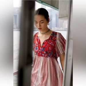 Red Rome Under the Sun Tunic; Women’s Large